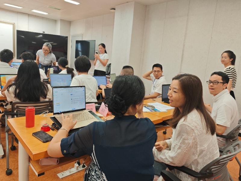 國培-討論_resized.jpg 國培-討論_resized.jpg